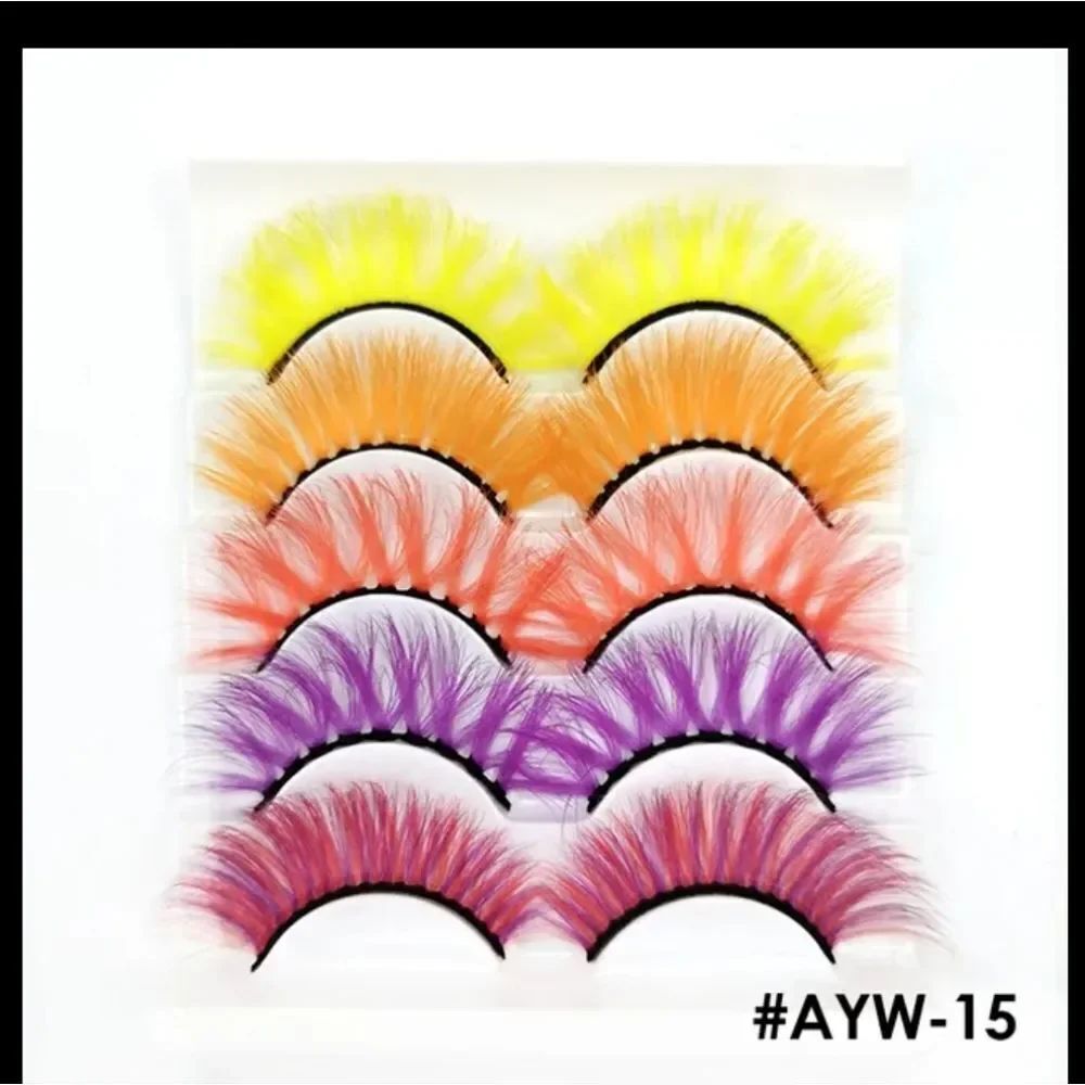 NWOT Set of 5 Warm Color Lashes